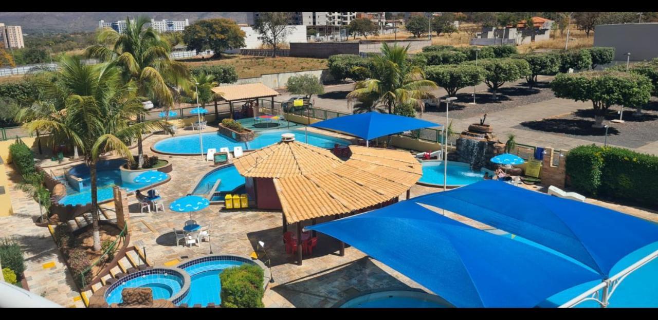 Lindos Flats Com 7 Piscinas, Bar Molhado, Restaurante - Perto Do Centro De Caldas Novas! Apartment Luaran gambar